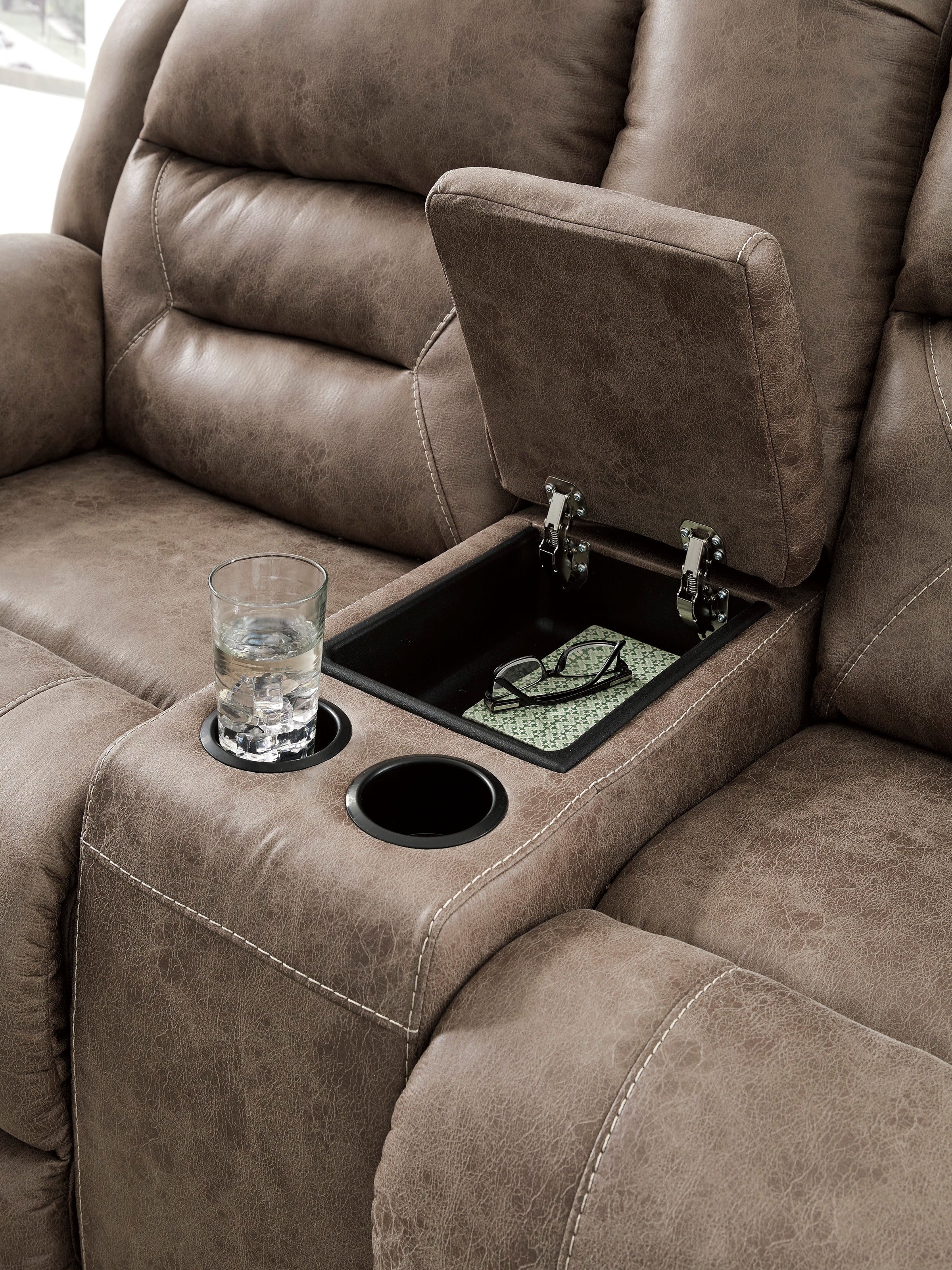 Stoneland Reclining set power or manual 13