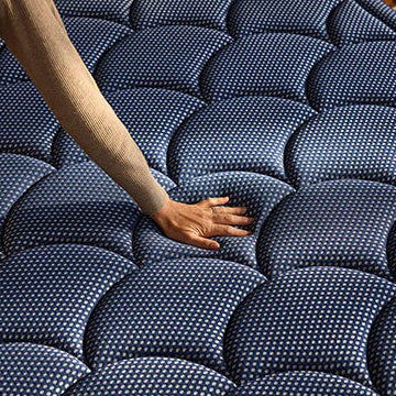 DreamCloud - Luxe Hybrid Mattress 4