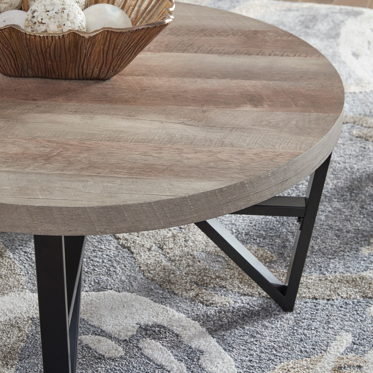 Deanlee Occasional Table Set 3