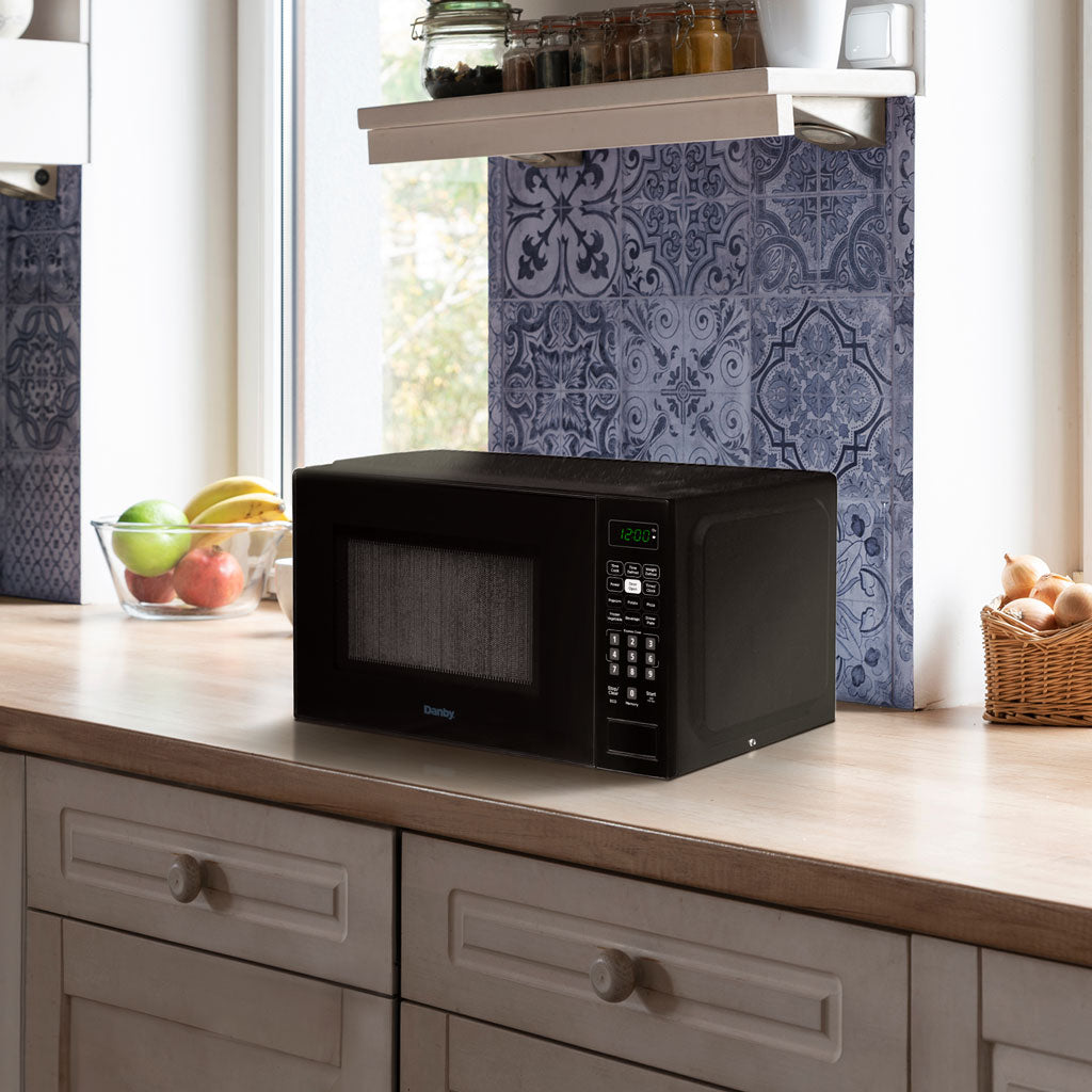 Danby Microwave 0.7 microwave 5