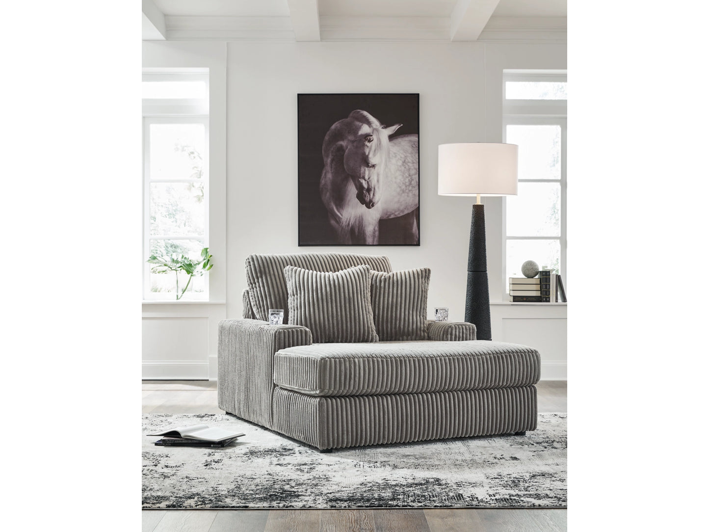 Lindyn Mega Chaise