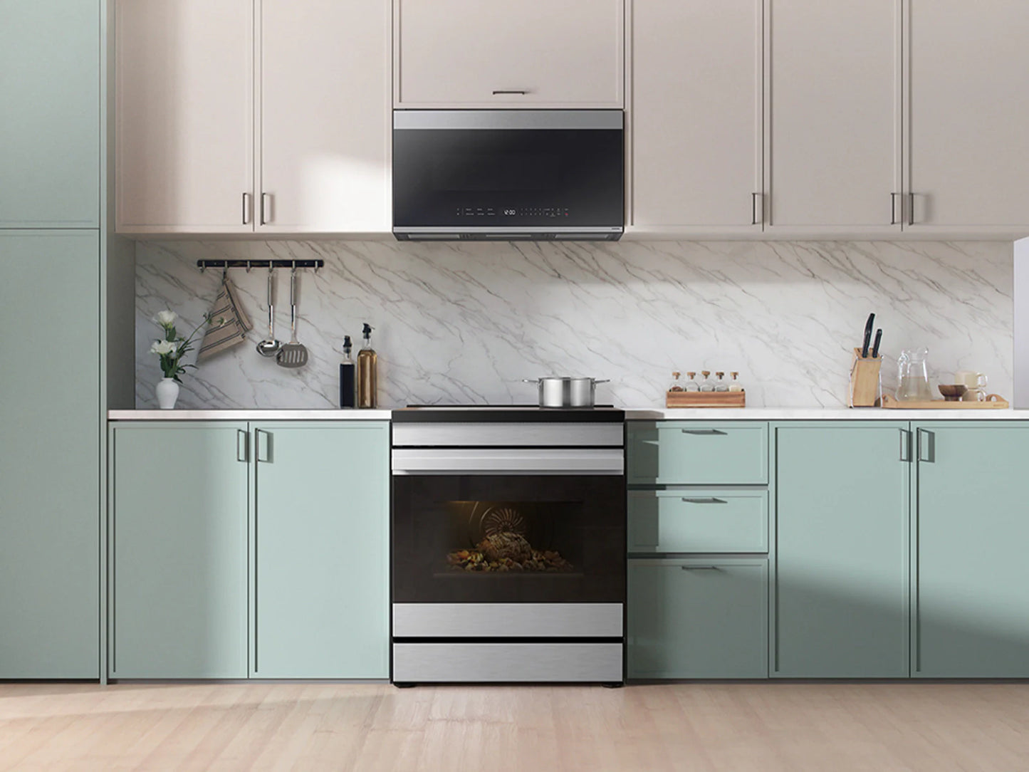 Samsung NSI6DG9500SRAA Bespoke 30-inch Slide-In Induction Range